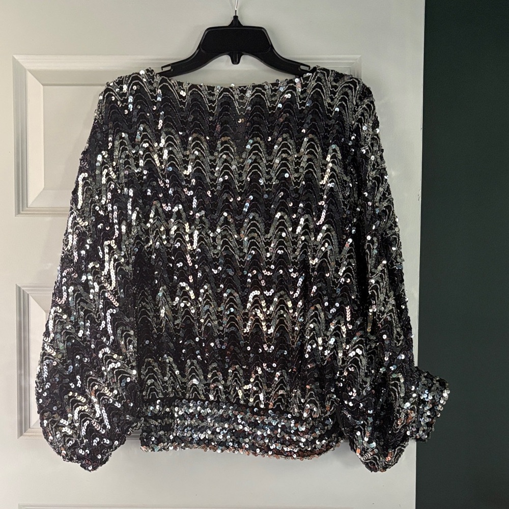 Black Sequin Wave-Pattern Women's Top